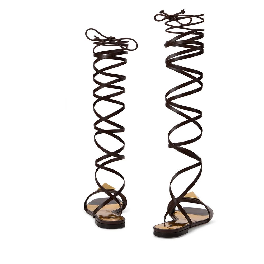 Valentino Garavani Braune Ledersandalen mit Riemenverschluss