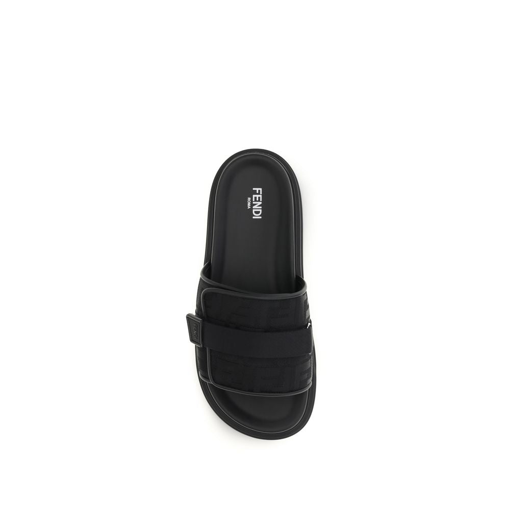 Fendi Schwarze Sandalen aus Polyamid