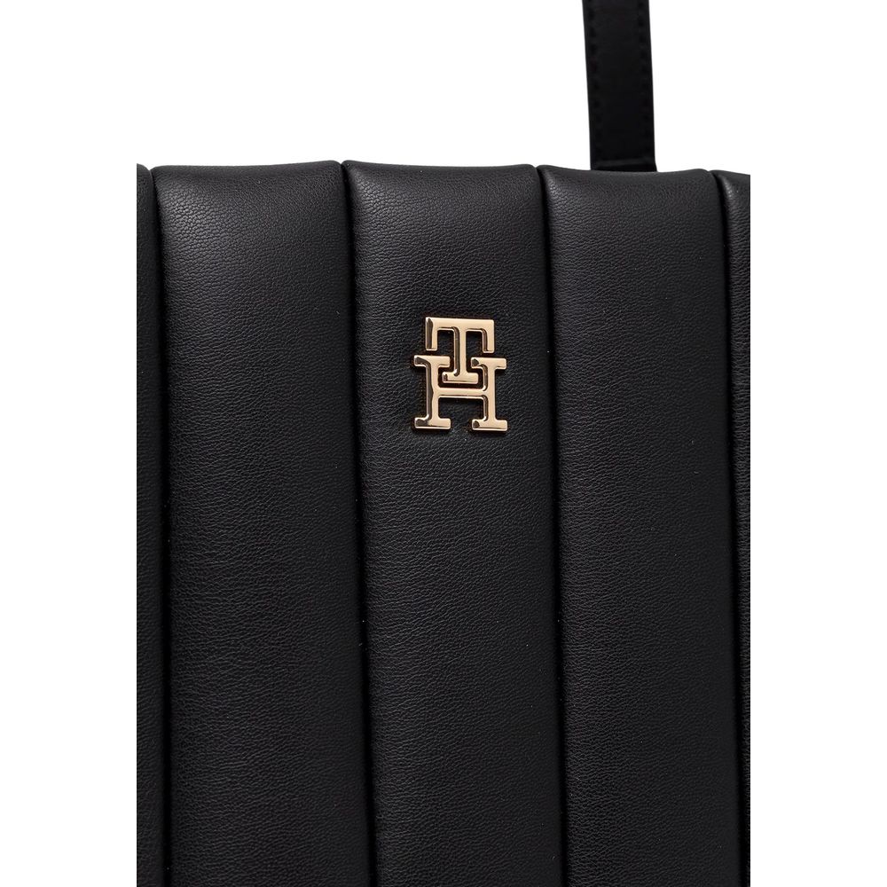 Tommy Hilfiger Schwarze Handtasche aus Polyethylen