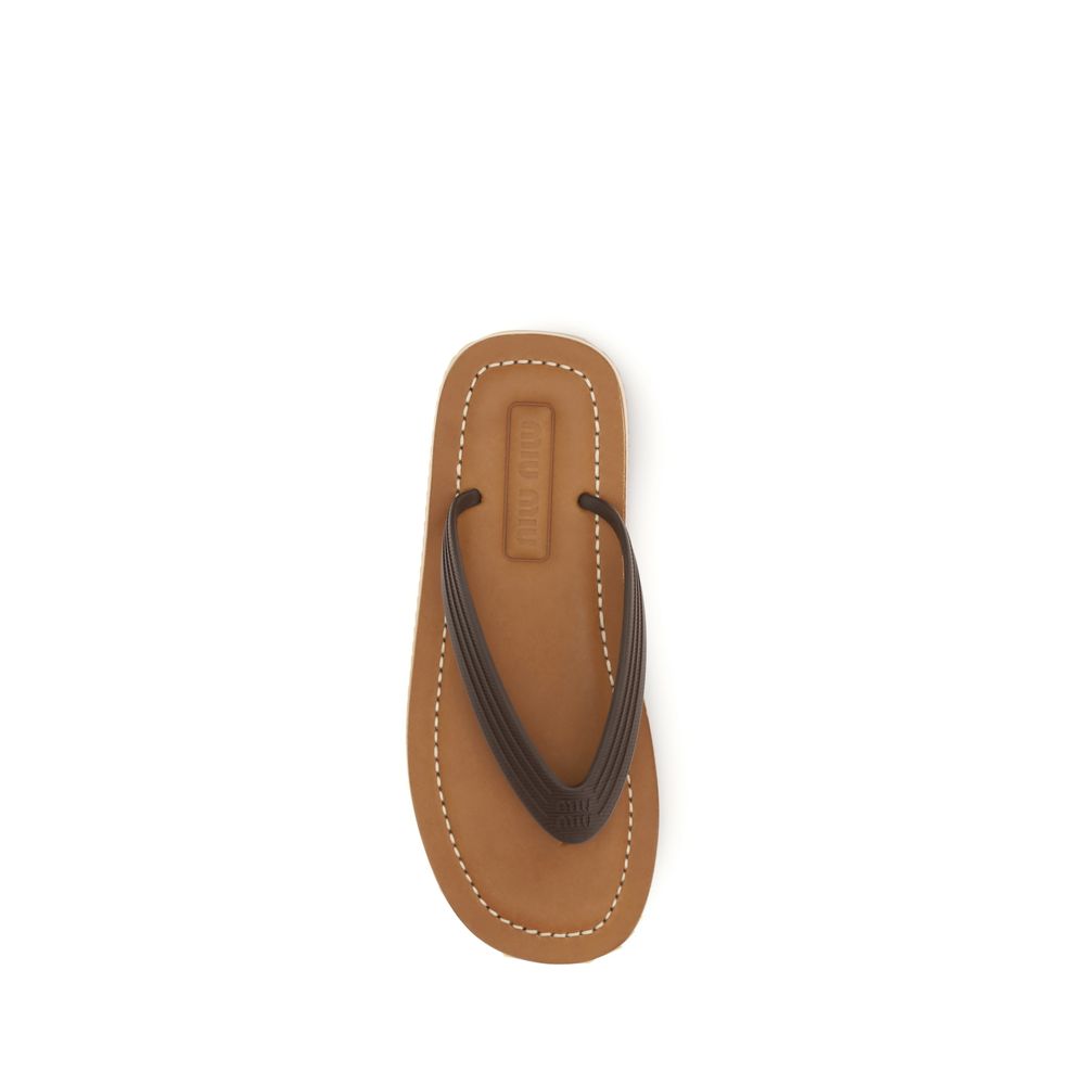 Miu Miu Braune Kalbsleder Bos Taurus Flip-Flop-Sandalen
