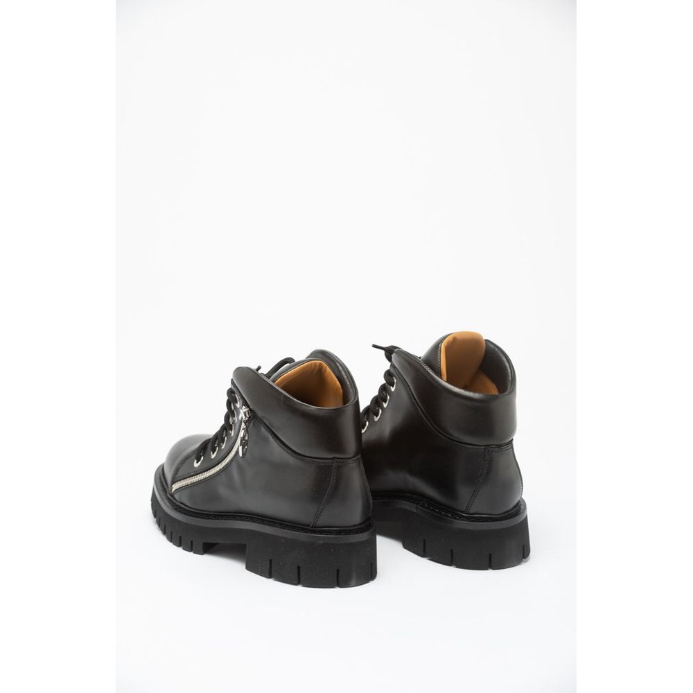 Moschino Schwarze Schnürstiefel aus Kalbsleder