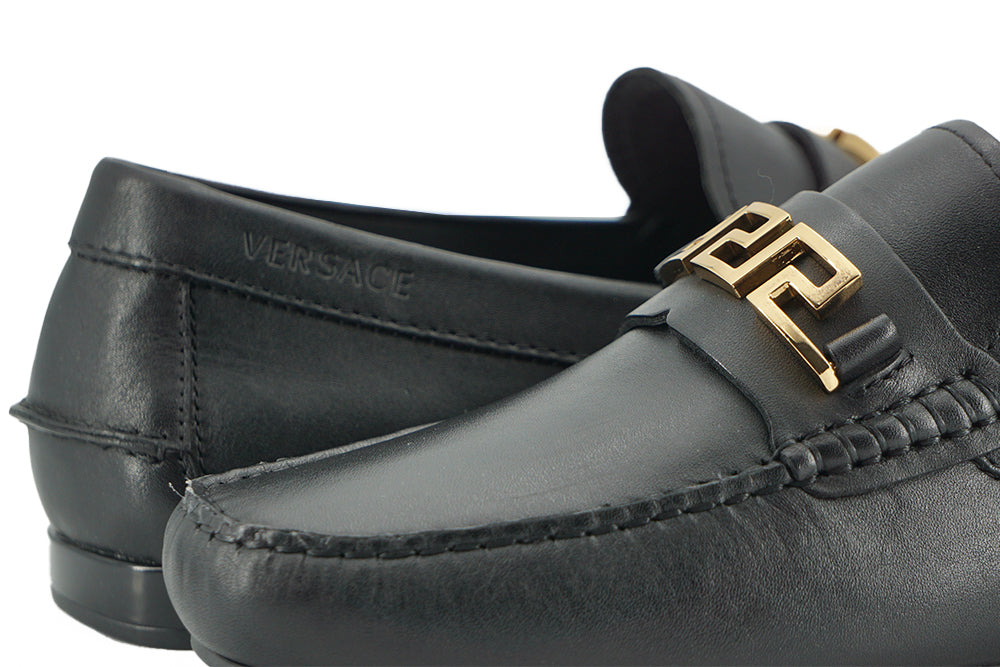 Versace Elegant men's loafers in black calfskin