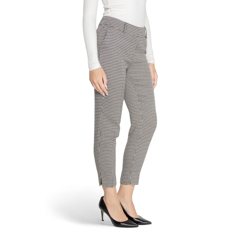 Only Schwarze Polyester-Hose mit Karomuster