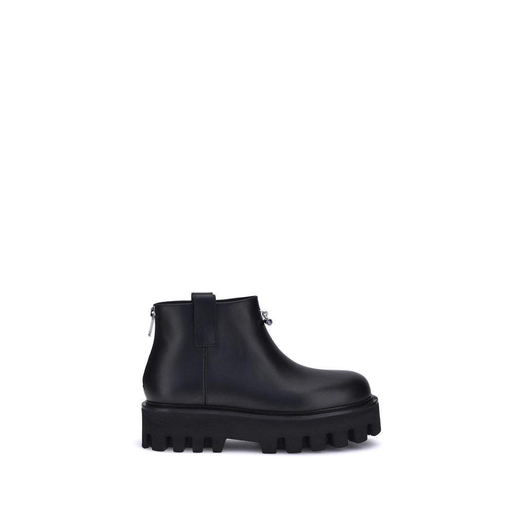 Bottines Alexander McQueen en cuir de veau noir Bos Taurus