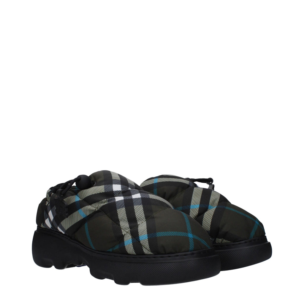 Burberry Slipper aus grünem Stoff