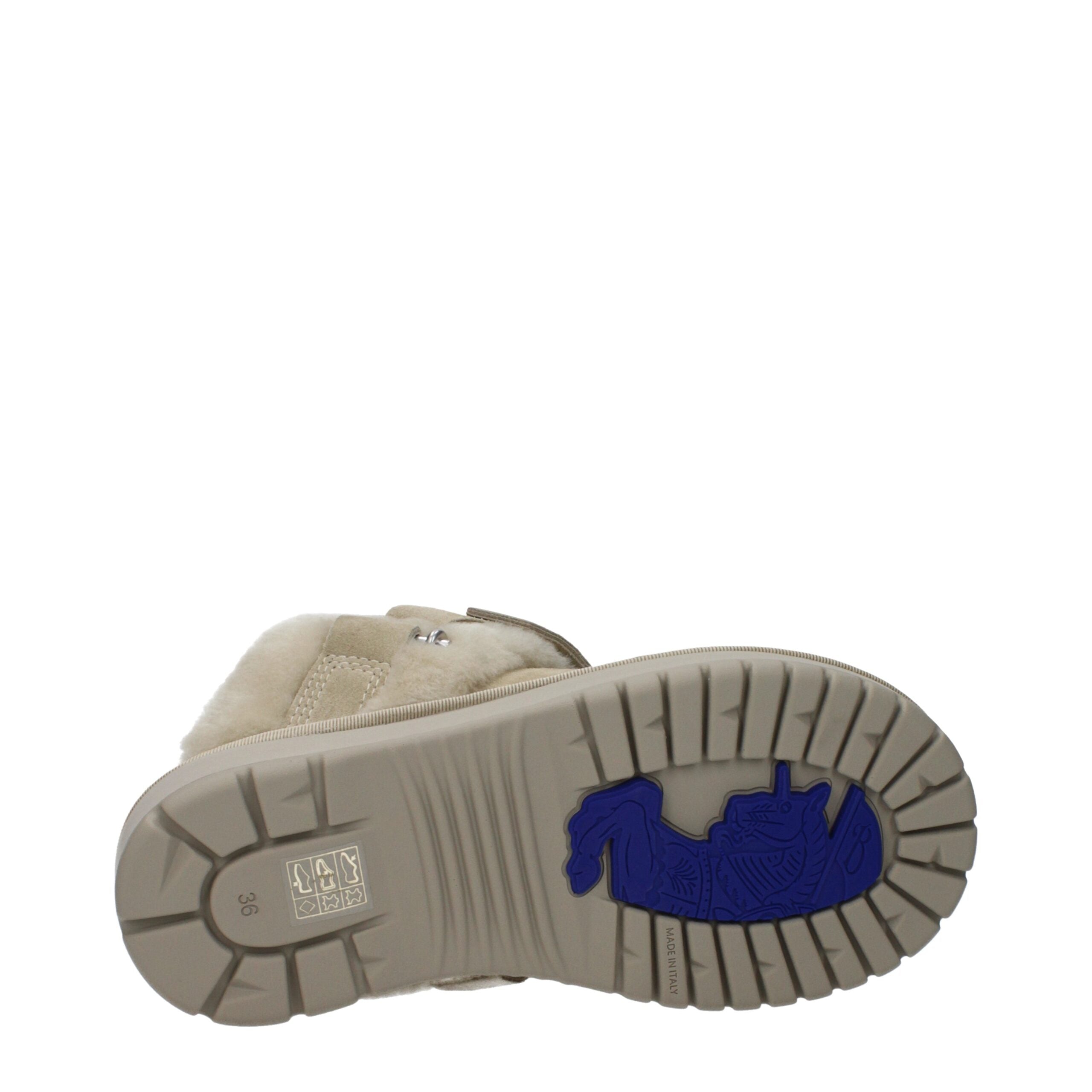 Burberry Grüne Leder-Hausschuhe