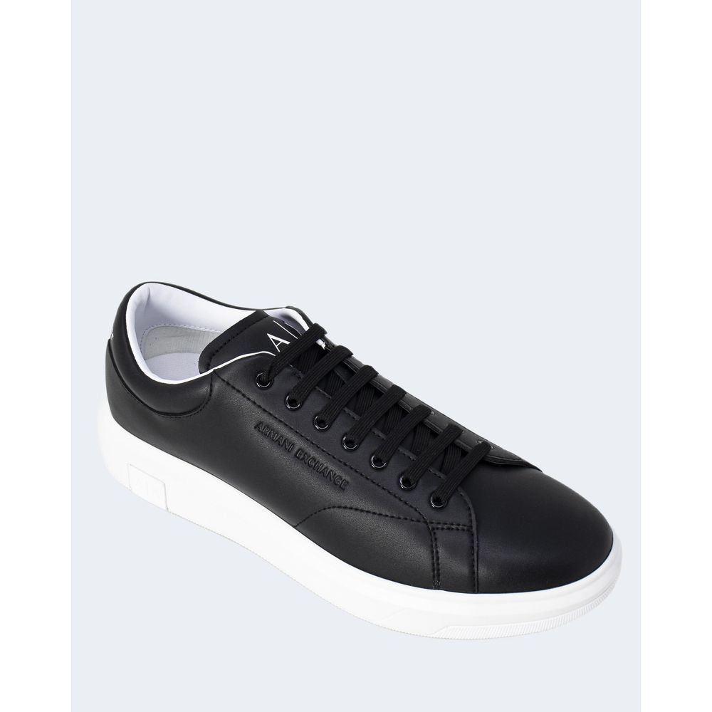 Armani Exchange Schwarze Leder-Sneaker mit niedrigem Schaft
