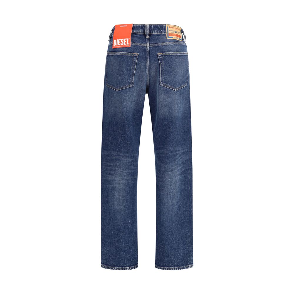 Diesel Gerade geschnittene Jeans aus blauem Baumwoll-Denim
