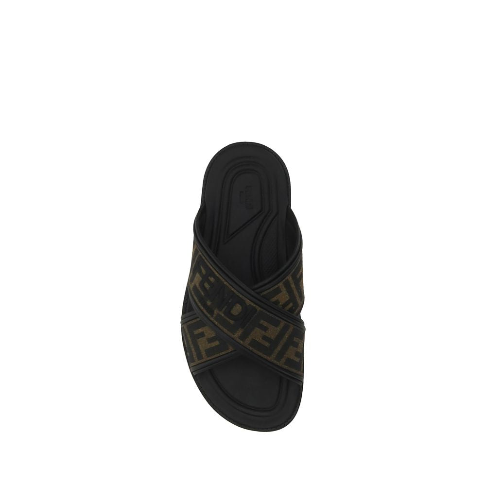 Fendi Schwarze Bos Taurus Kalbsleder-Sandalen